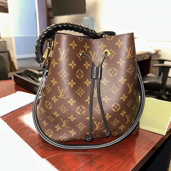 LOUIS VUITTON NÉONOÉ MM - Picture 1 of 12